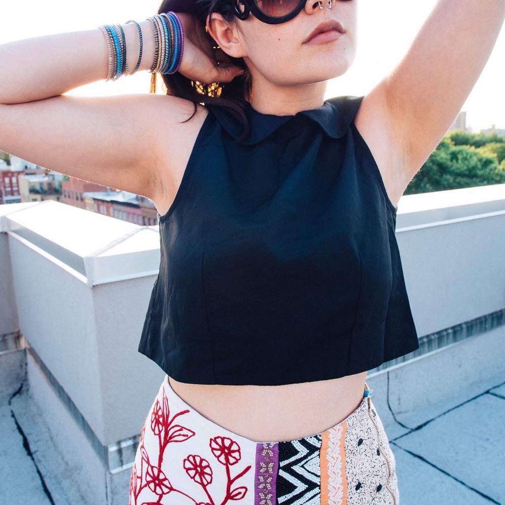 5/$25 Coincidence & Chance Black Collar Crop Top